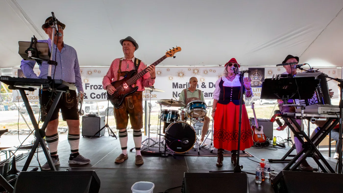 St. Louis Express performing polka music on the main stage